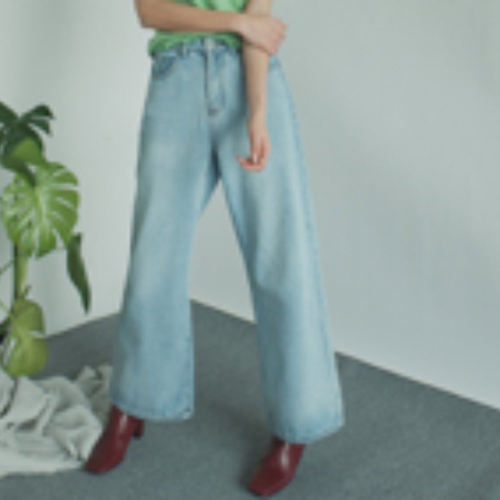 Faded Wash Wide-Leg Jeans